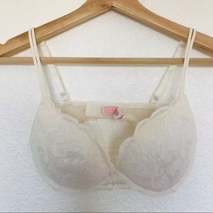 victoria's secret bras bundle/set